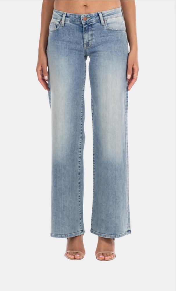 
            
                Load image into Gallery viewer, Coco Mid Rise Wide Leg Jeans
            
        