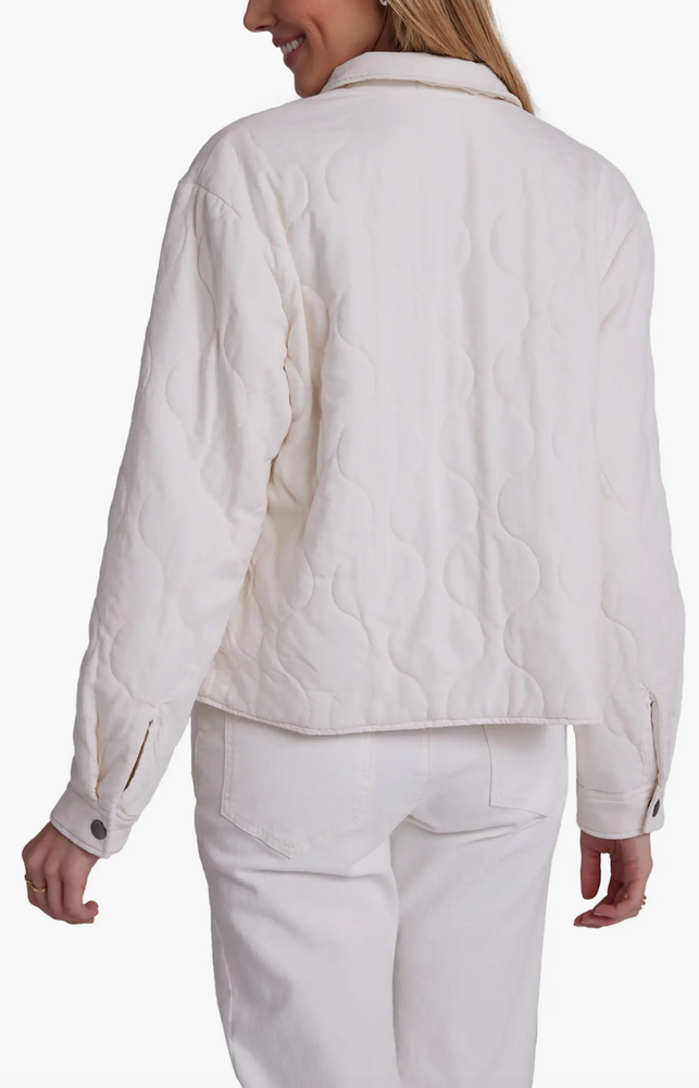 
            
                Load image into Gallery viewer, Two Pocket Cropped Quilted Jacket
            
        