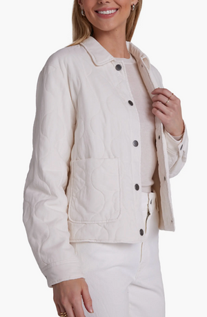 
            
                Load image into Gallery viewer, Two Pocket Cropped Quilted Jacket
            
        