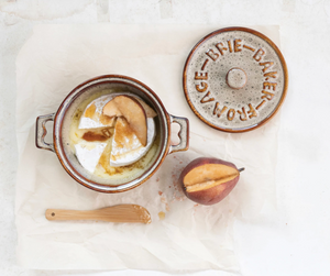 Stoneware Brie Baker w/ Bamboo Spreader