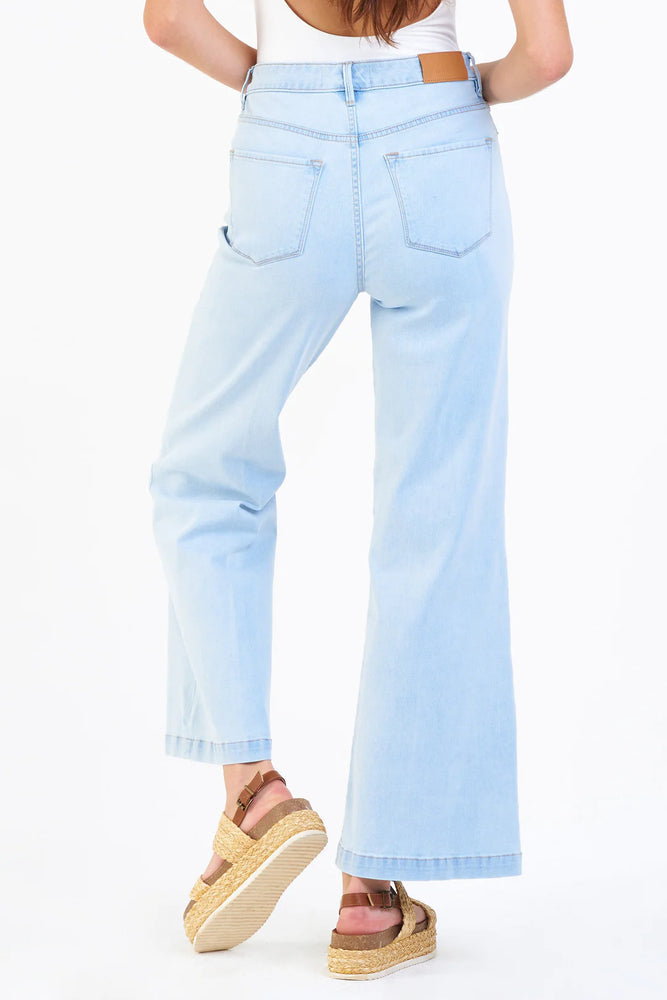 
            
                Load image into Gallery viewer, The Fiona Wide Leg Jeans
            
        