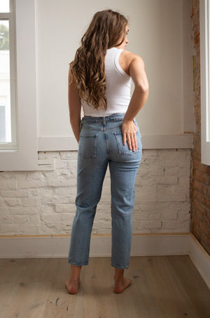 
            
                Load image into Gallery viewer, Jimi Boyfriend Jeans
            
        