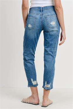 Moden Distressed Mom Jean