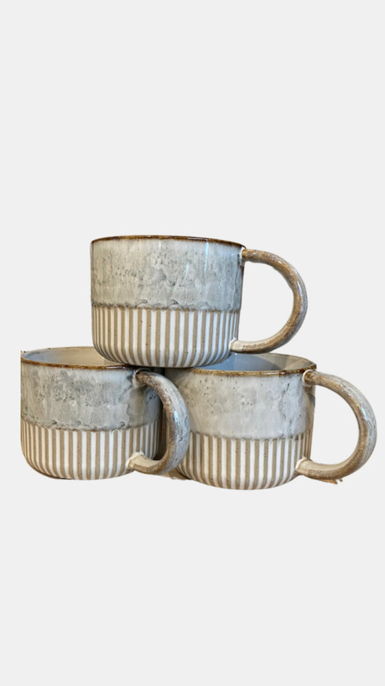 Grey & White Ribbed Bottom Mug